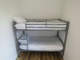 Хостелы Donegal Wild Atlantic Hostel Данглоу Стандартный двухместный номер с 2 отдельными кроватями и общей ванной комнатой-2